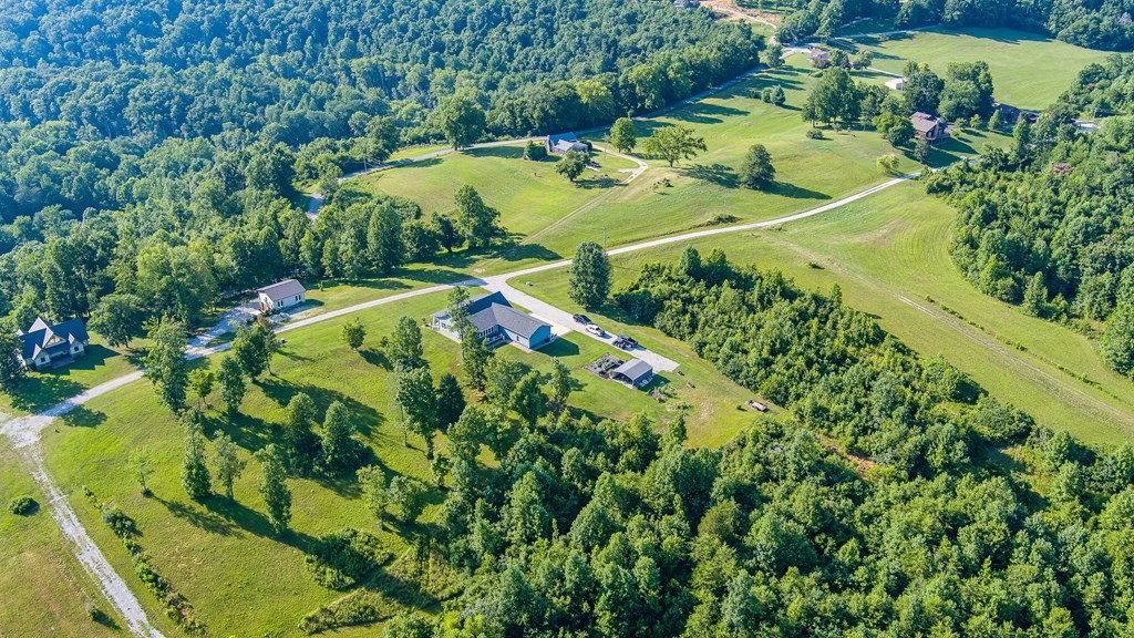 171 Lakeview Circle Byrdstown TN 38549
