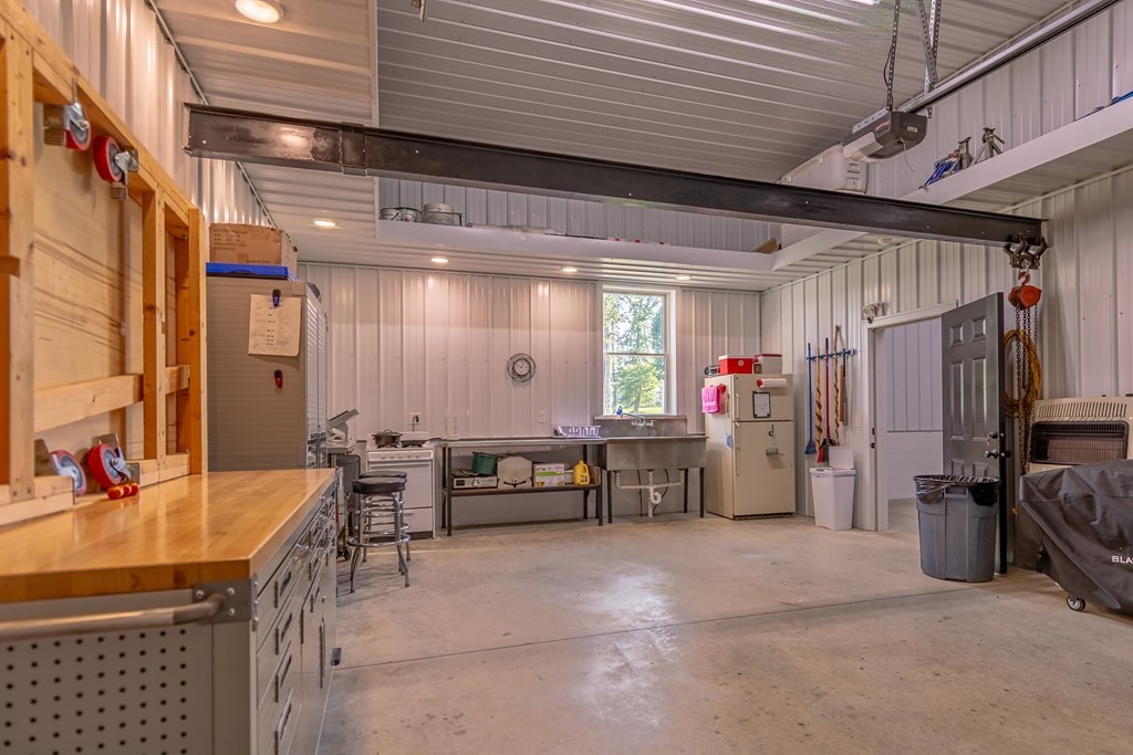 171 Lakeview Circle Byrdstown TN 38549