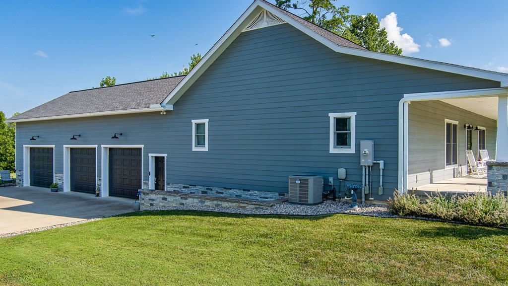 171 Lakeview Circle Byrdstown TN 38549