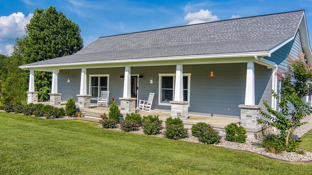 171 Lakeview Circle Byrdstown TN 38549