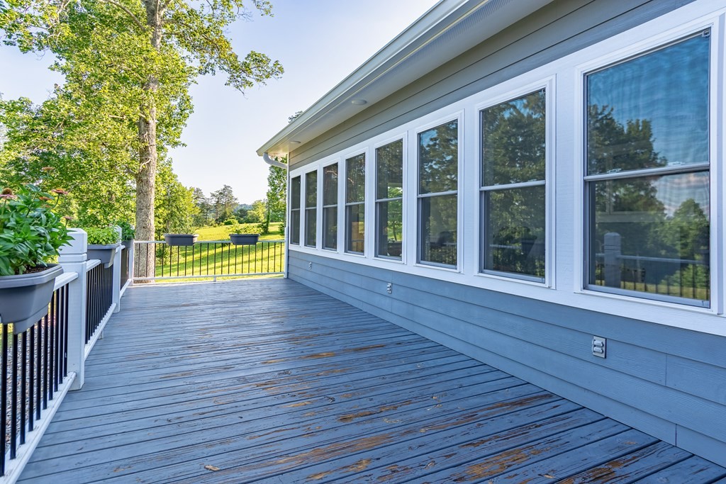 171 Lakeview Circle Byrdstown TN 38549