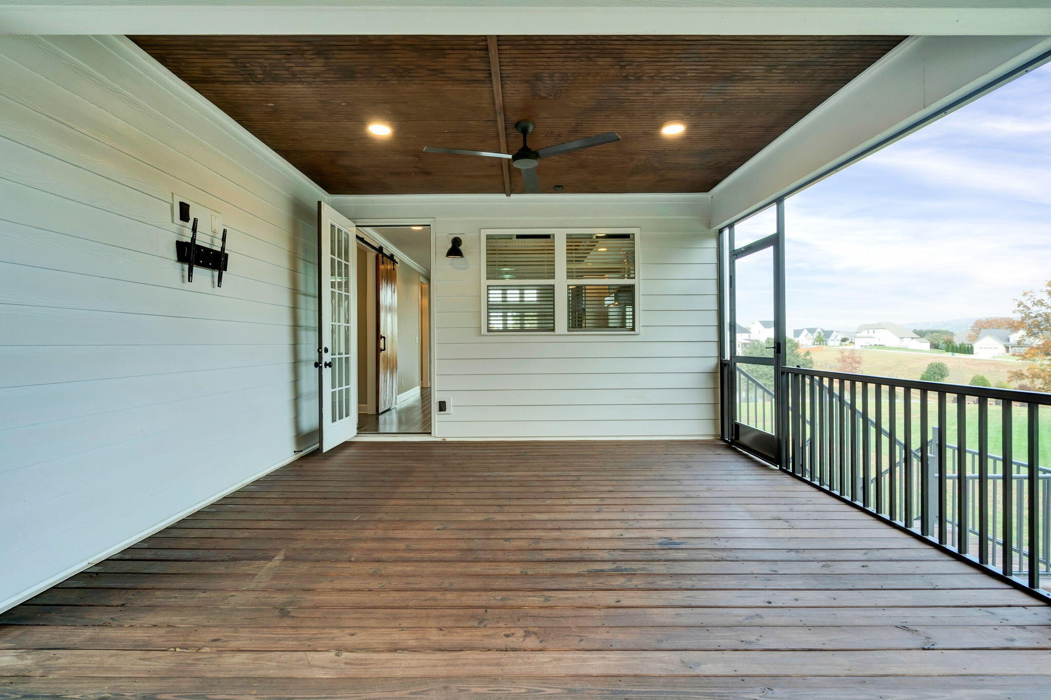 7407 Pond View Harrison TN 37341
