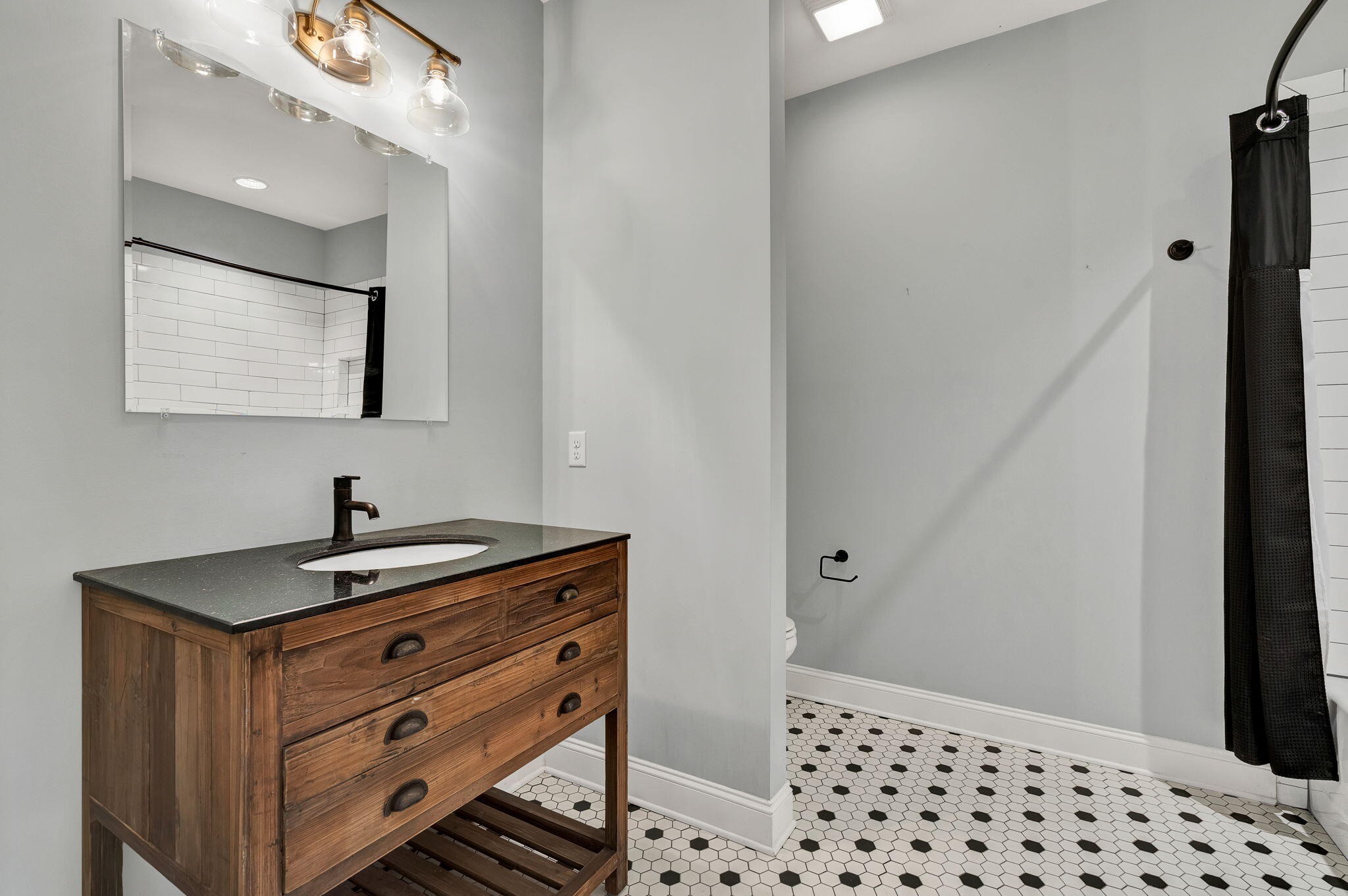 7407 Pond View Harrison TN 37341