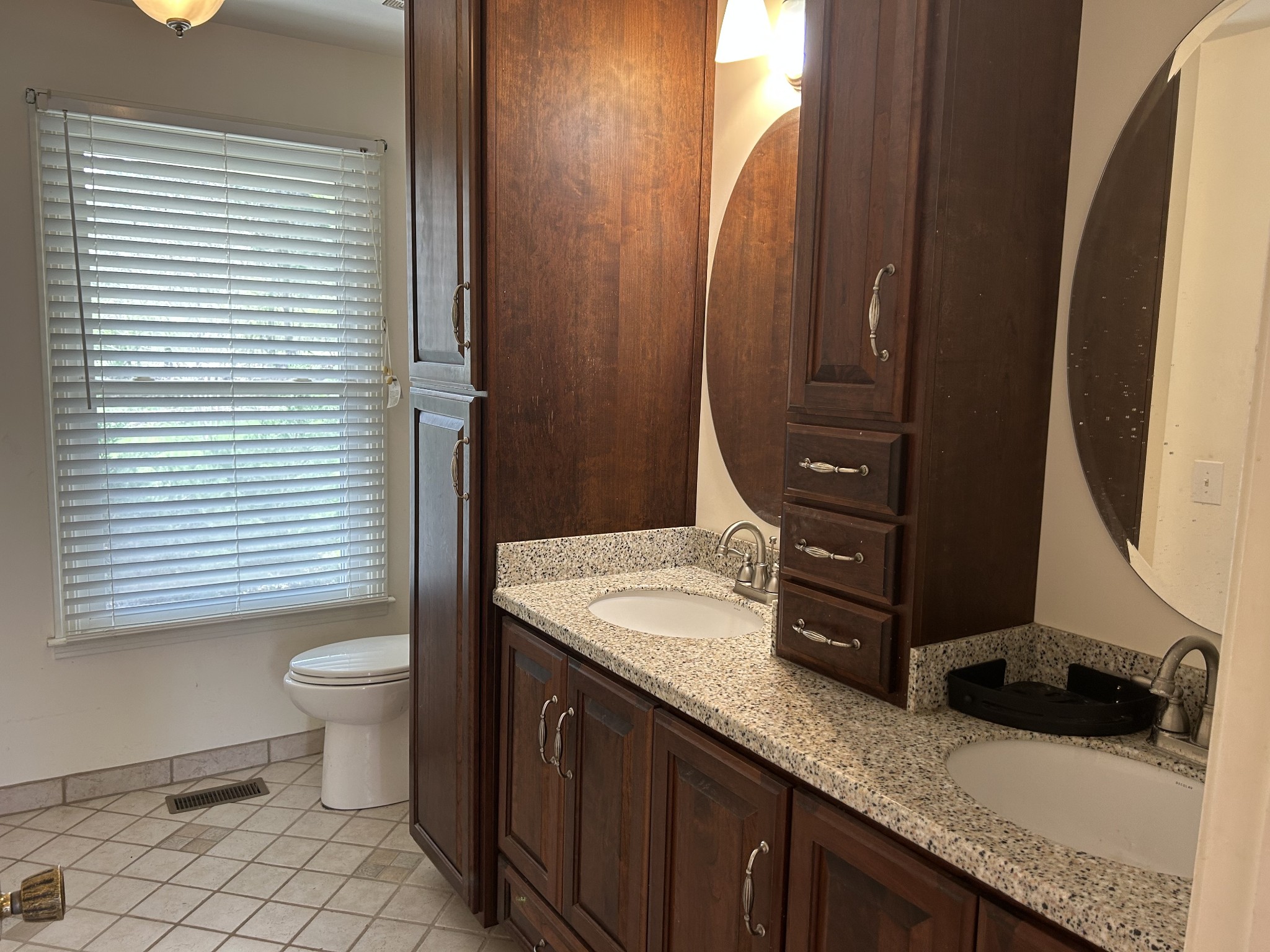 2319 Seven Mile Ferry Road Clarksville TN 37040