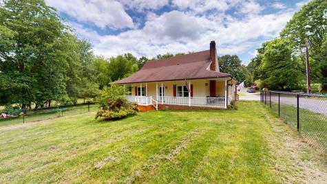 4648 31 Hwy, W Cottontown TN 37048