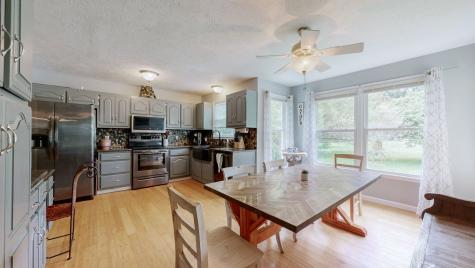 4648 31 Hwy, W Cottontown TN 37048