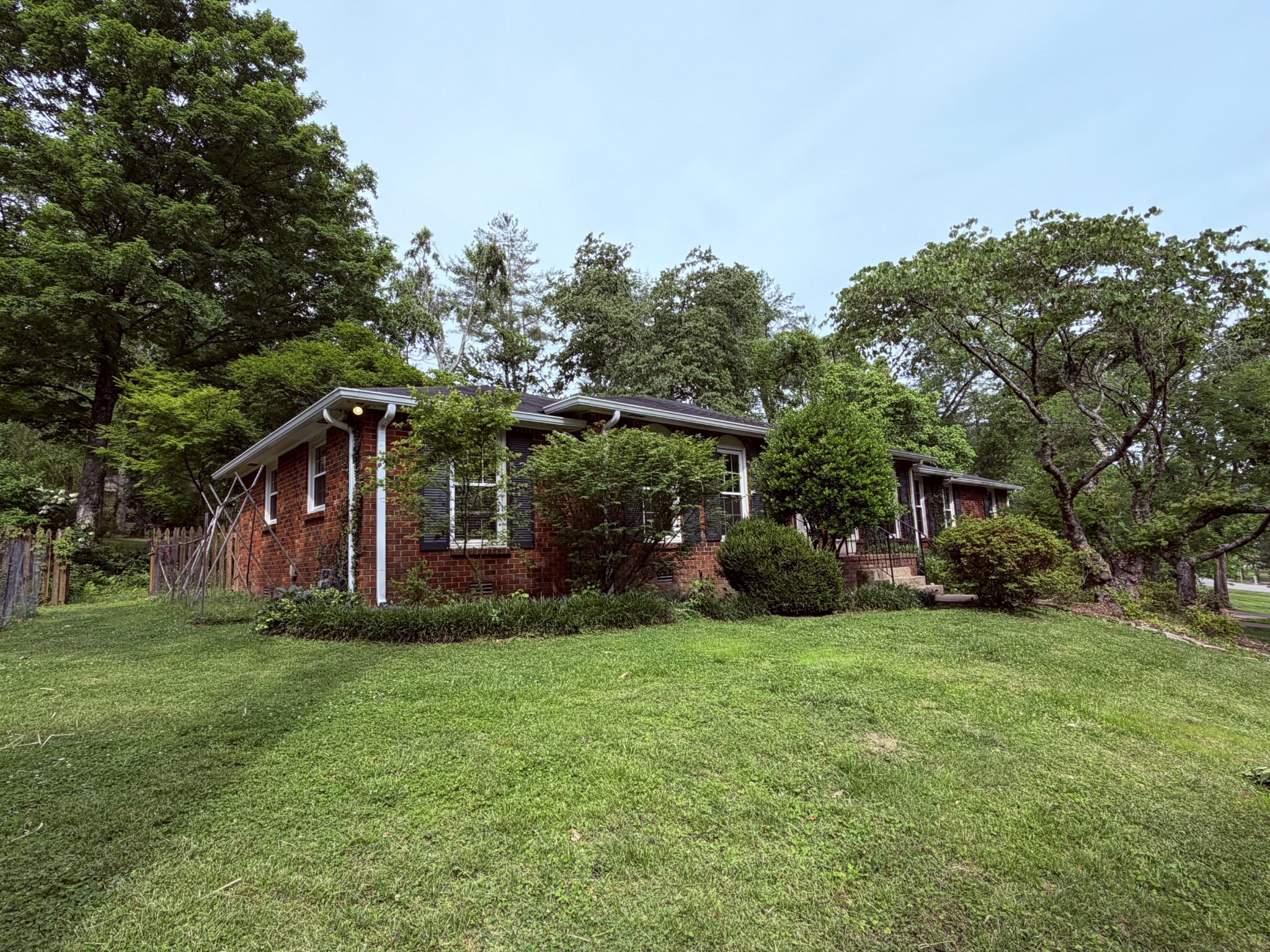 2016 Sunny Side Drive Brentwood TN 37027