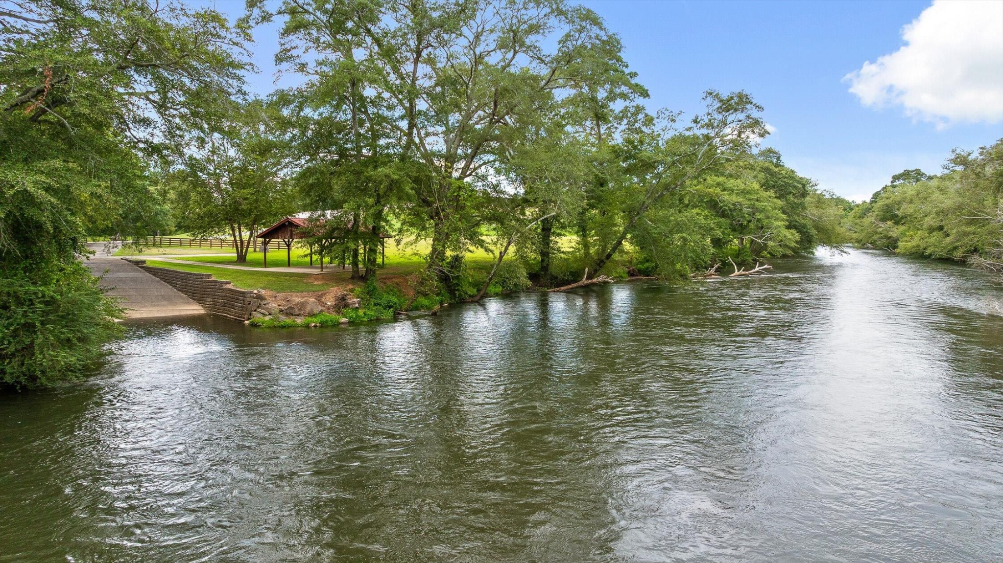 1020 Thomas Road Benton TN 37307