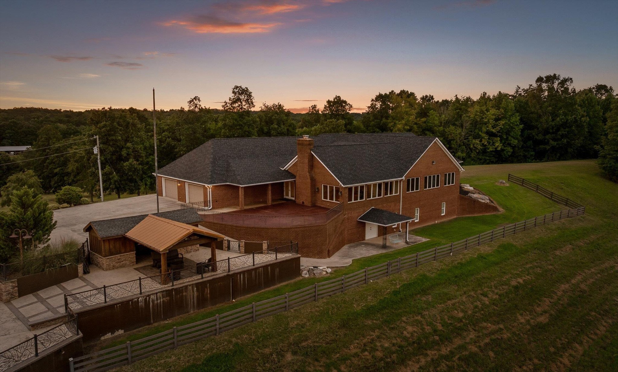 1020 Thomas Road Benton TN 37307