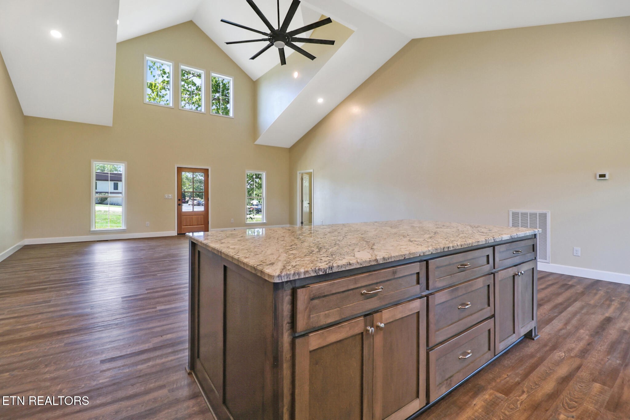 103 N Duncan Street Jamestown TN 38556