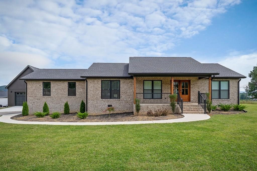 936 N Spring Street Sparta TN 38583