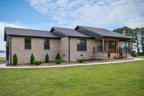 936 N Spring Street Sparta TN 38583
