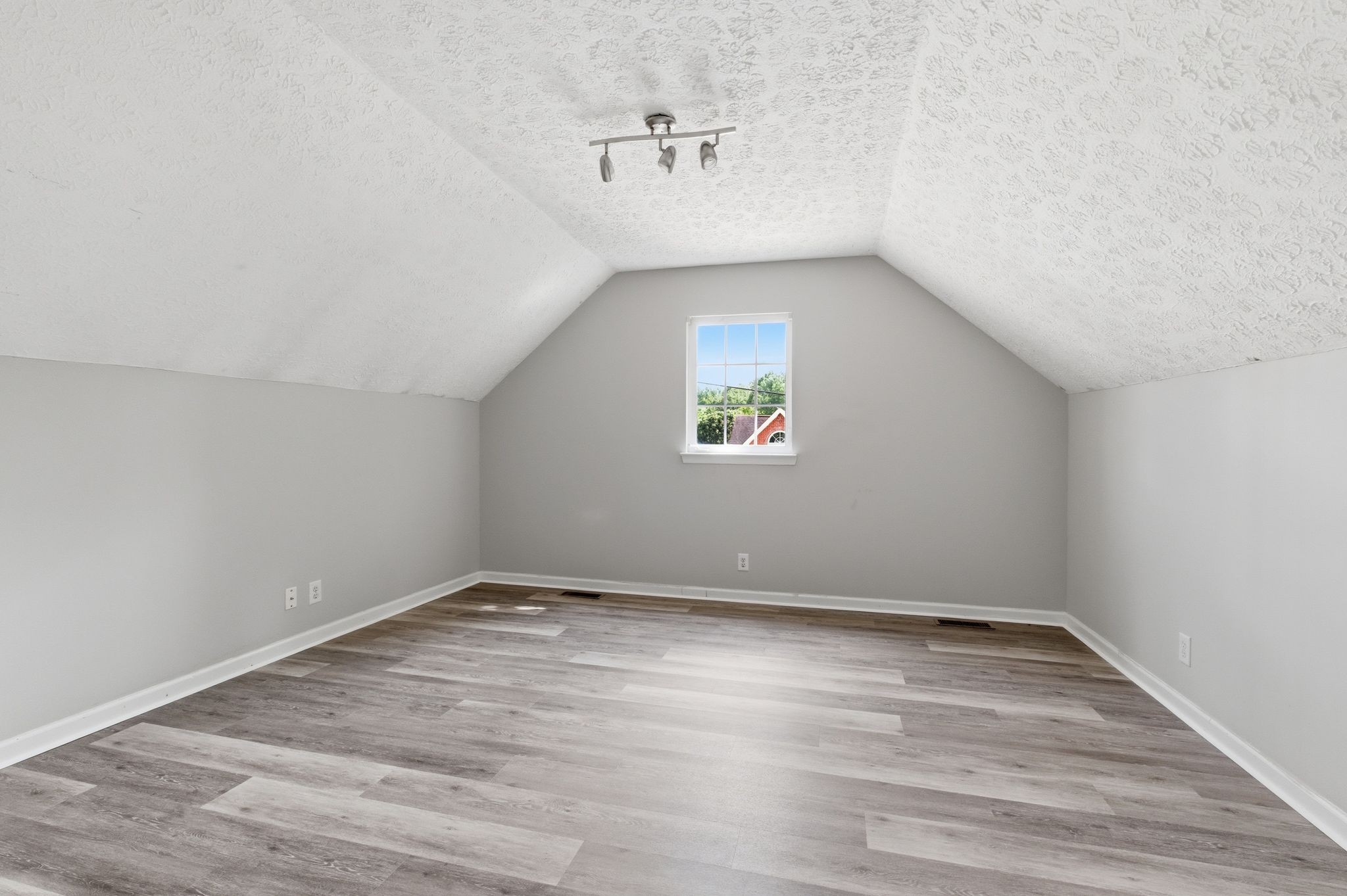 1709 Timber Point Nashville TN 37214