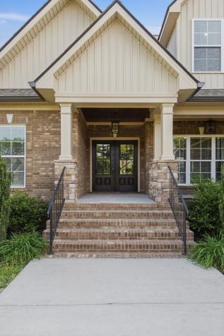 8006 Traditions Lane Columbia TN 38401