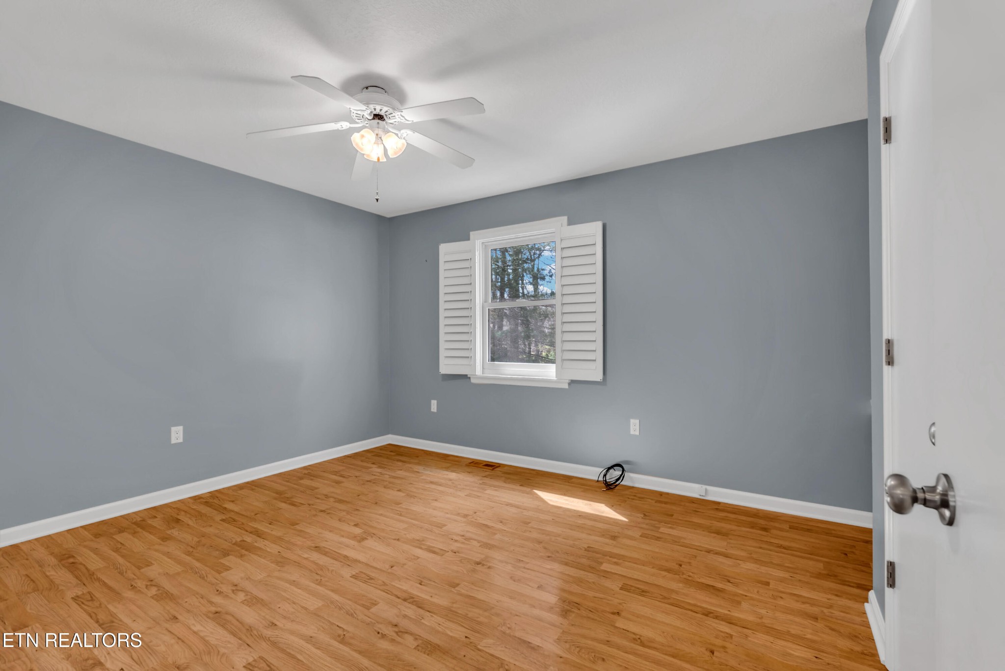 1954 Spruce Loop Crossville TN 38555