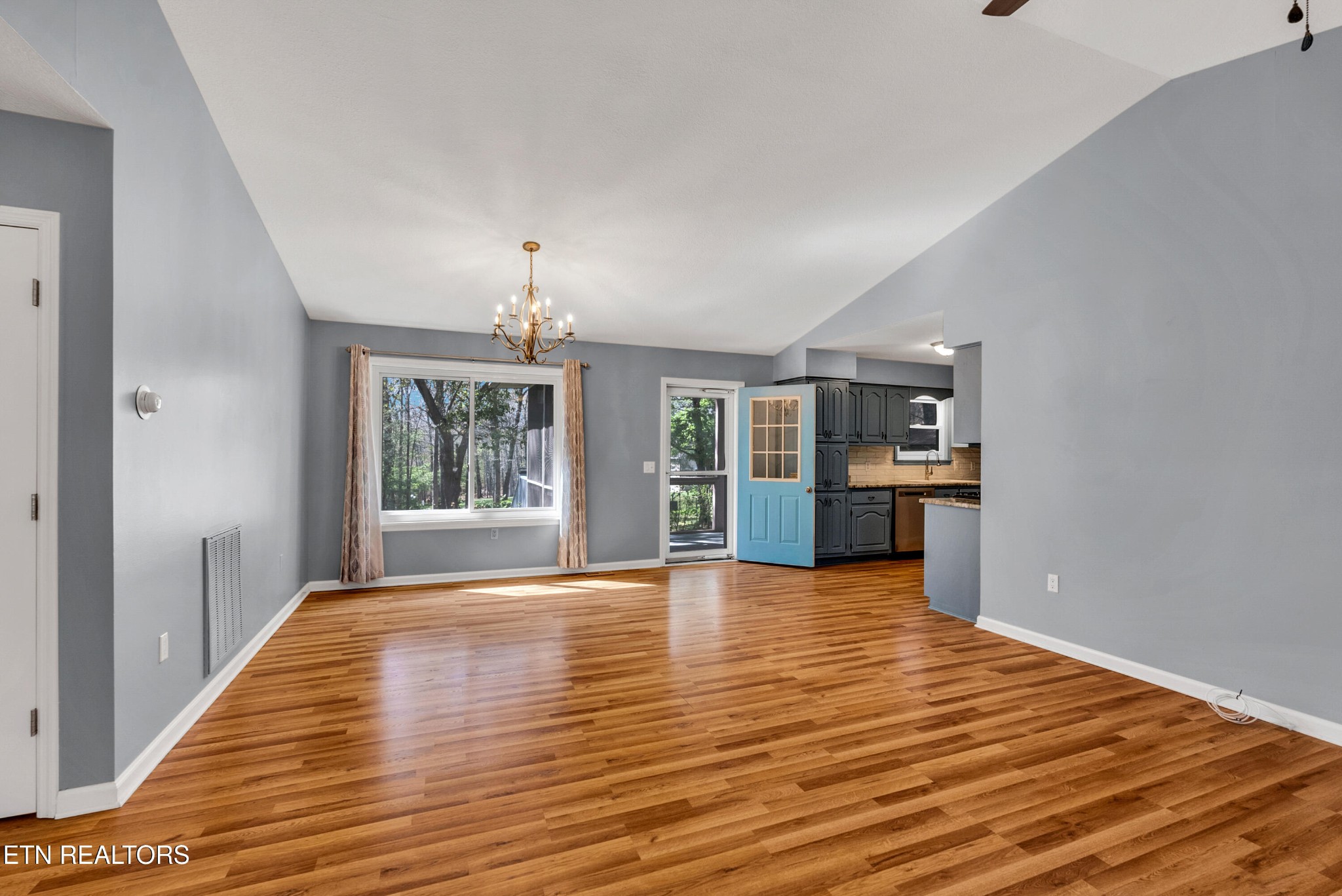 1954 Spruce Loop Crossville TN 38555