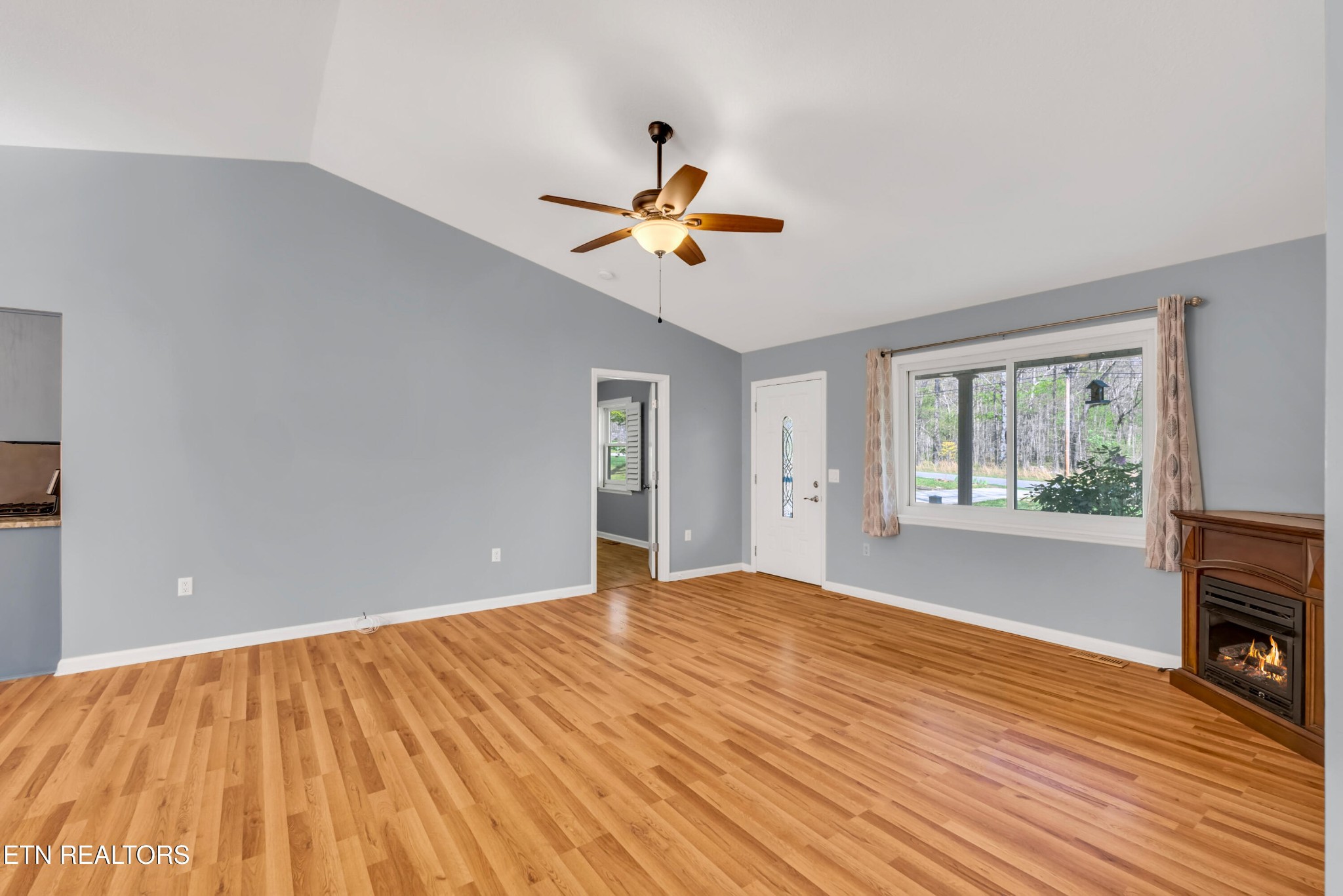 1954 Spruce Loop Crossville TN 38555
