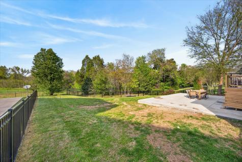 1014 Willow Circle Clarksville TN 37043