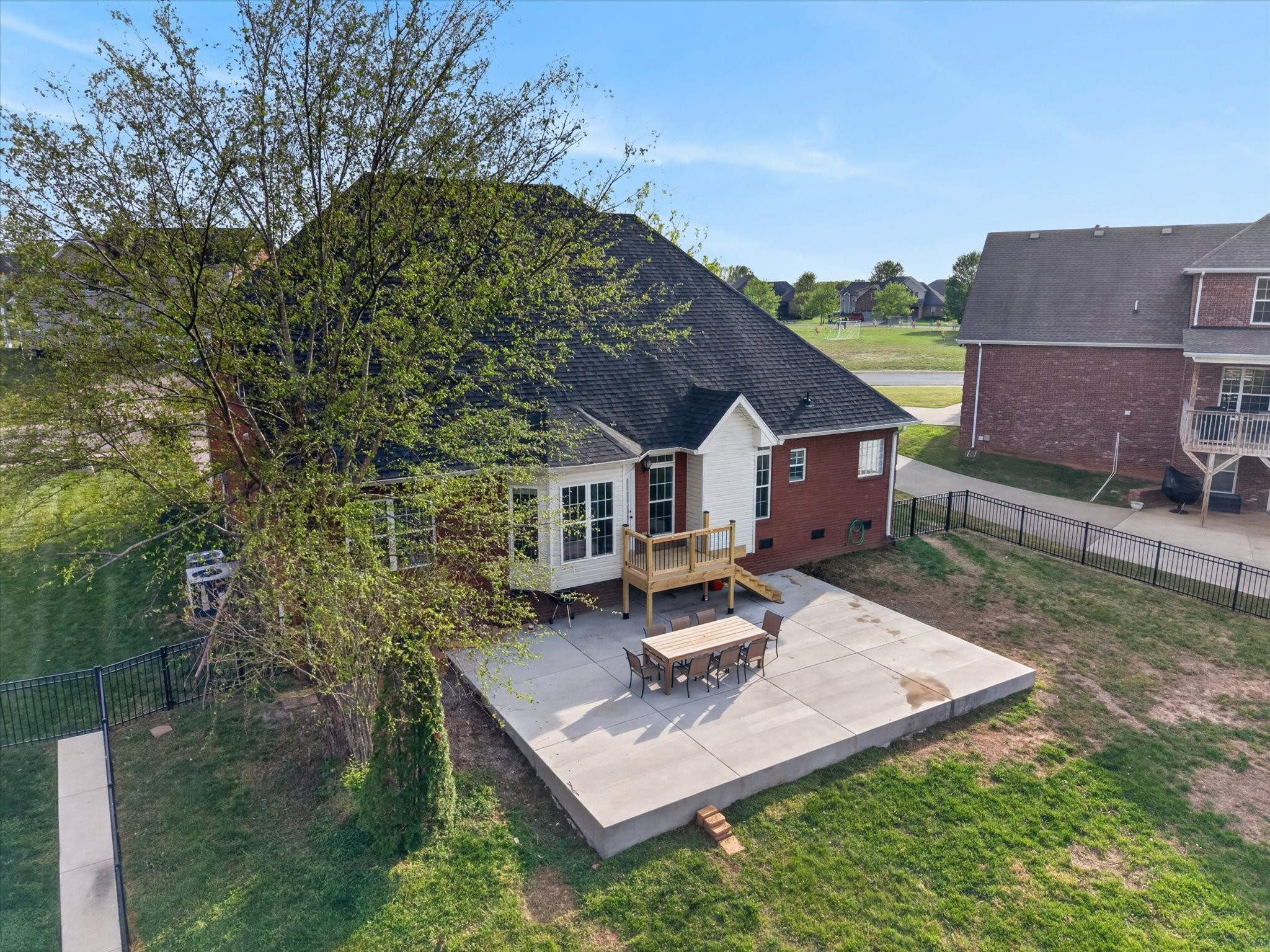 1014 Willow Circle Clarksville TN 37043