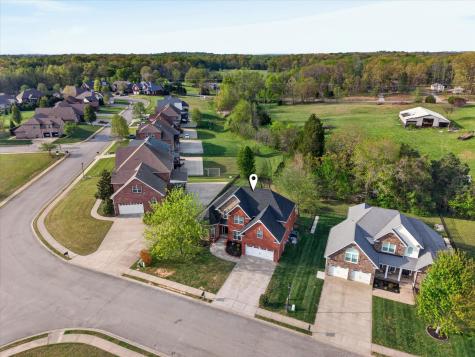 1014 Willow Circle Clarksville TN 37043