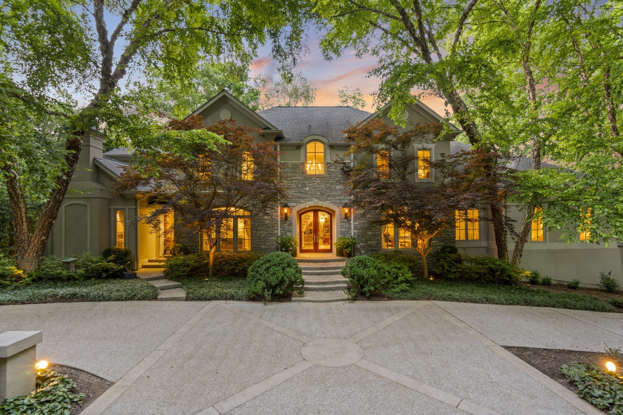 7 Breckenridge Nashville TN 37215