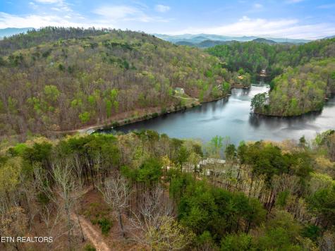 780 Laurel Lake Circle Madisonville TN 37354