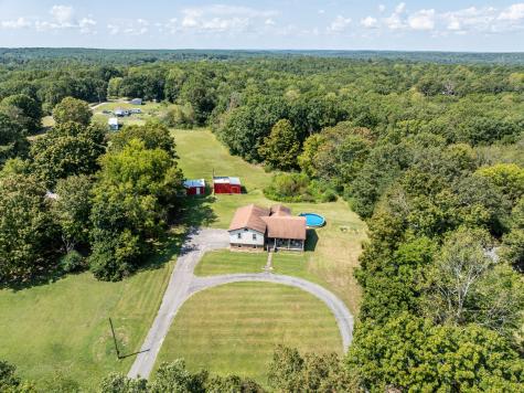 3983 Highway 100 Lyles TN 37098