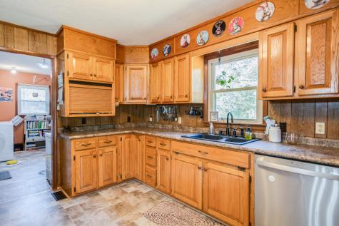 3983 Highway 100 Lyles TN 37098