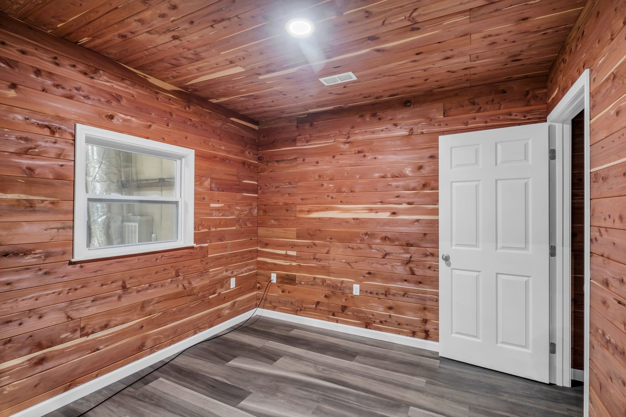 1409 Buffalo Road Lawrenceburg TN 38464