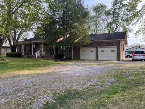 222 Victor Reiter Parkway Portland TN 37148