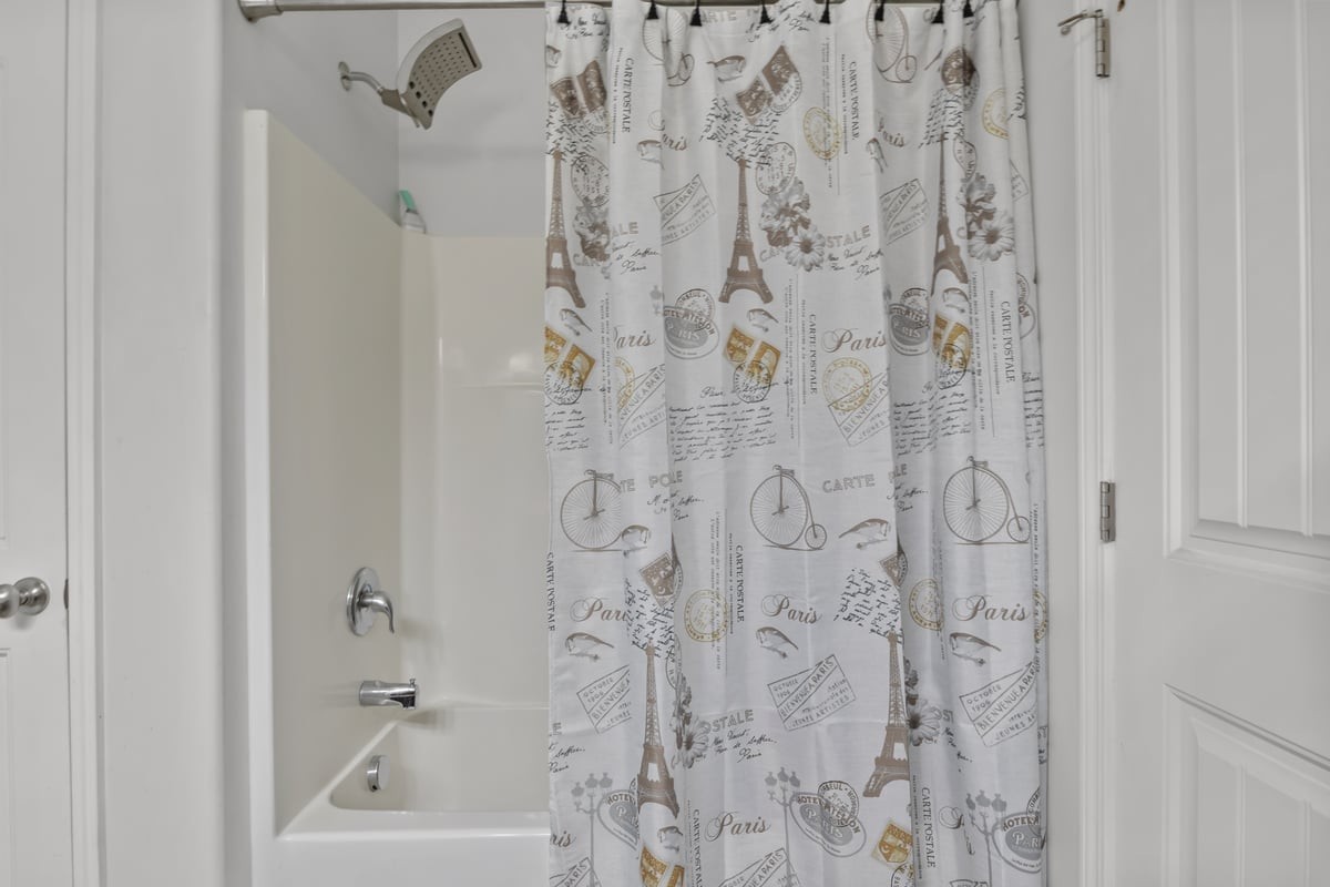 18010 Castle Court Bon Aqua TN 37025
