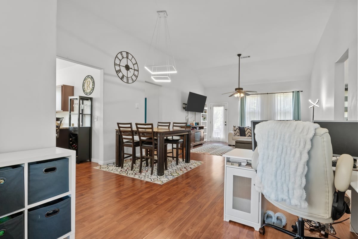 18010 Castle Court Bon Aqua TN 37025