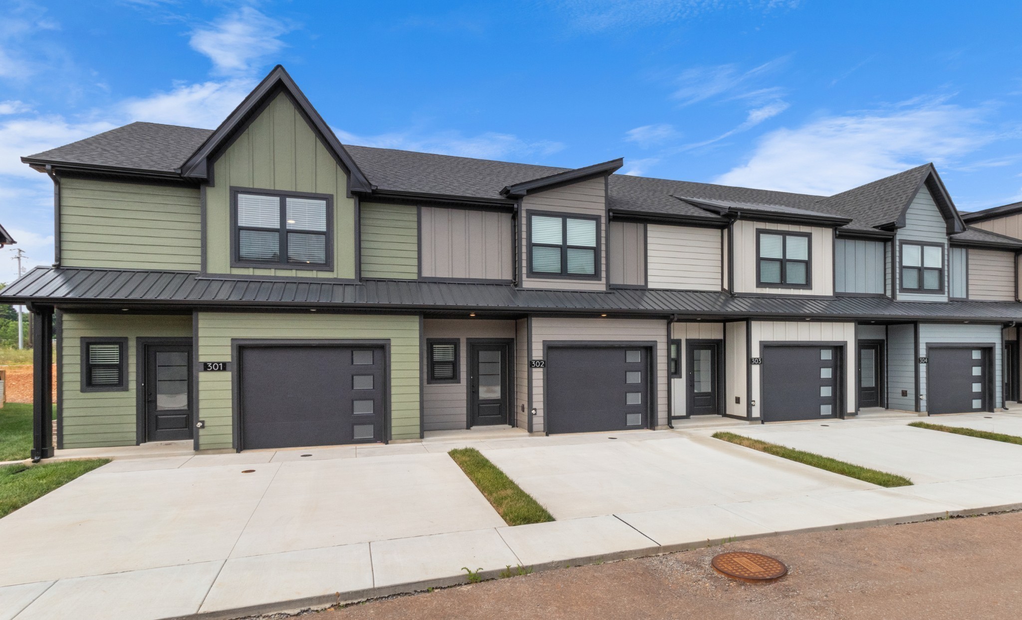 302 Jonathan Wade Circle Clarksville TN 37043