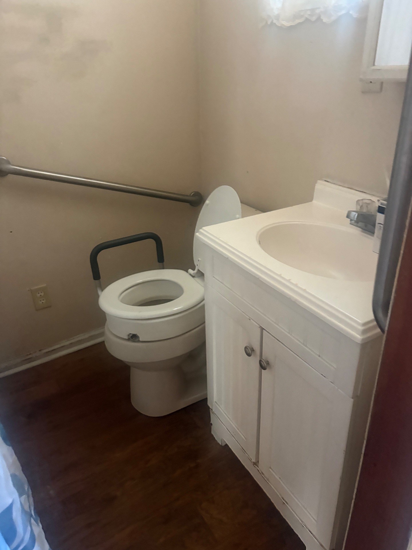 1401A S Main Street Columbia TN 38401