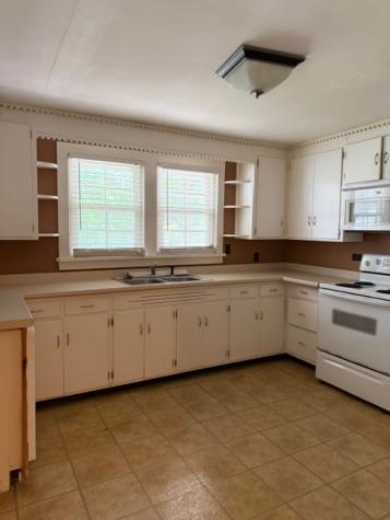 115 Iris Circle Tullahoma TN 37388