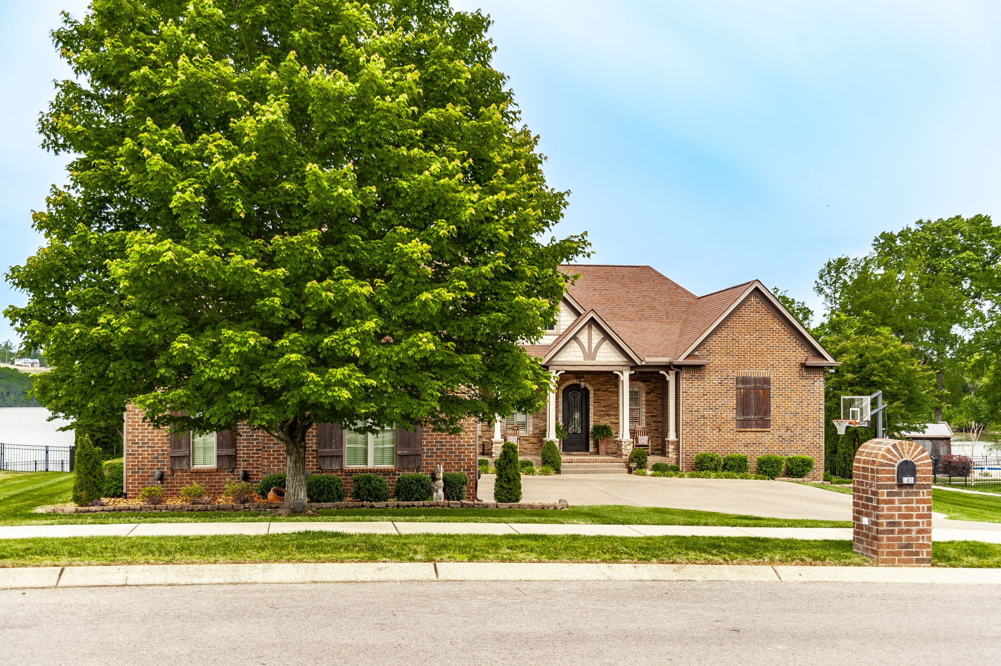145 Windmill Pointe Circle Hendersonville TN 37075