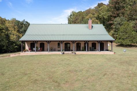 1325 Black Road Prospect TN 38477