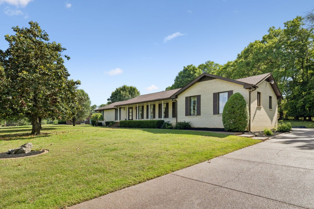 500 Lakeshore Drive Old Hickory TN 37138