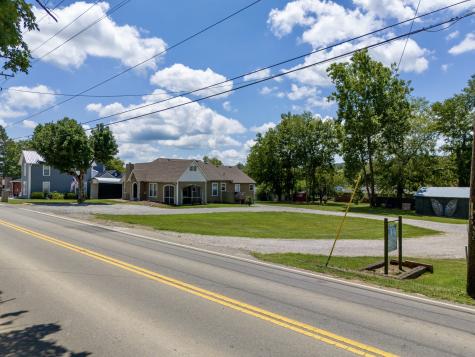 306 N Main Street Ashland City TN 37015