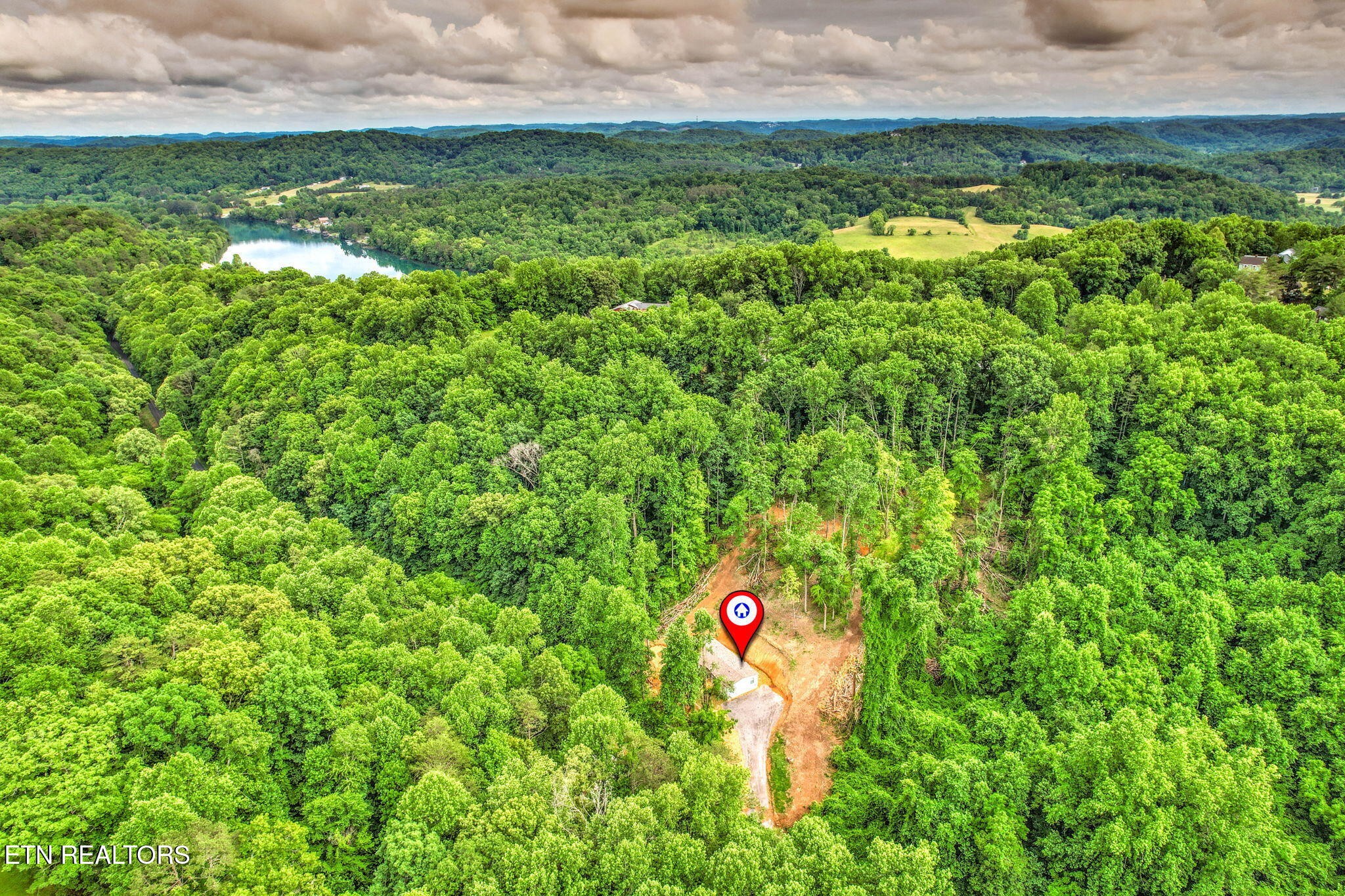 283 Farmers Hollow Road Clinton TN 37716