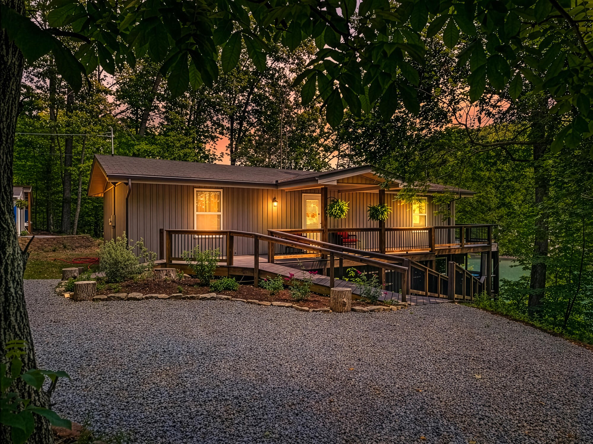 124 Peninsula Road Madisonville TN 37354