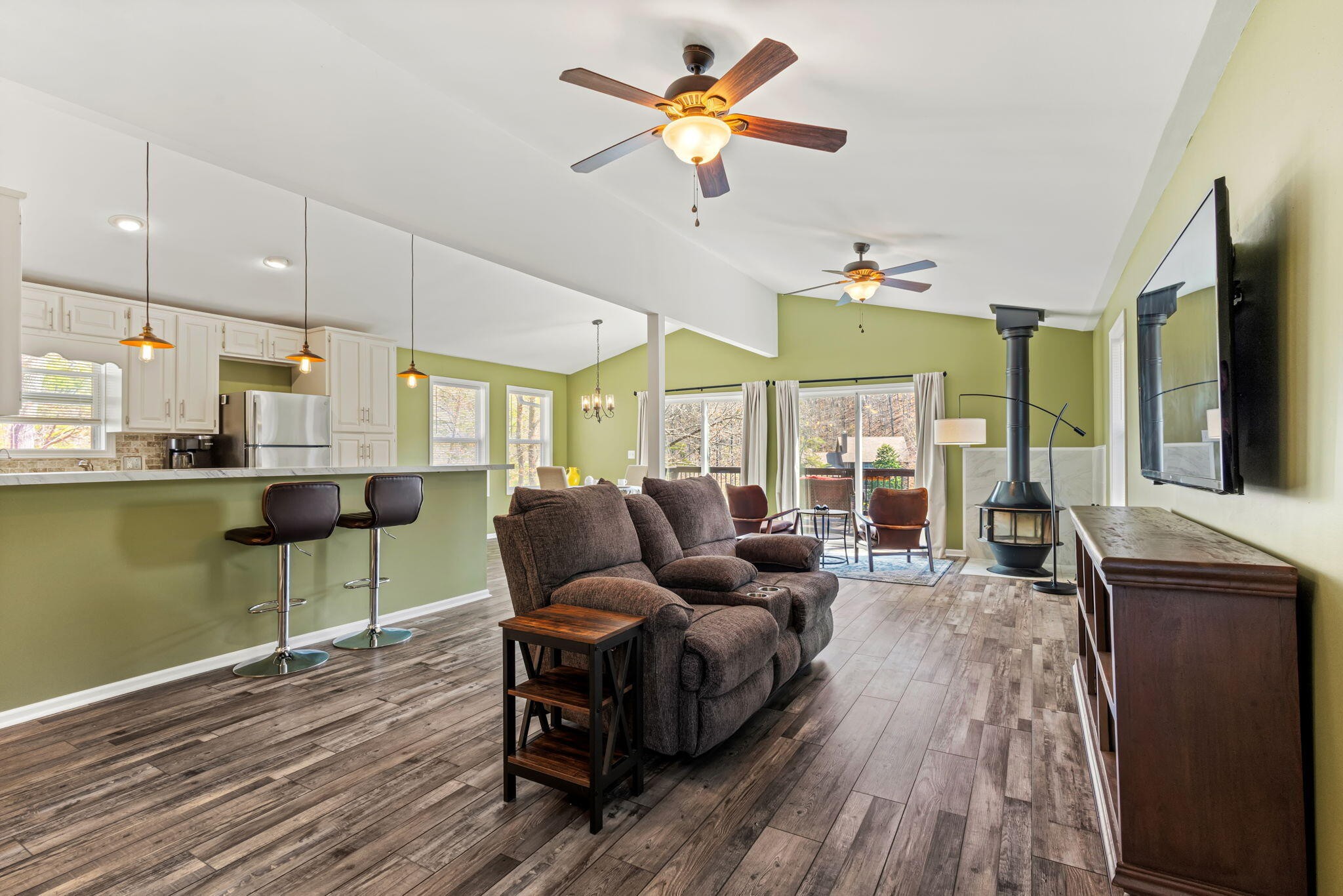 124 Peninsula Road Madisonville TN 37354