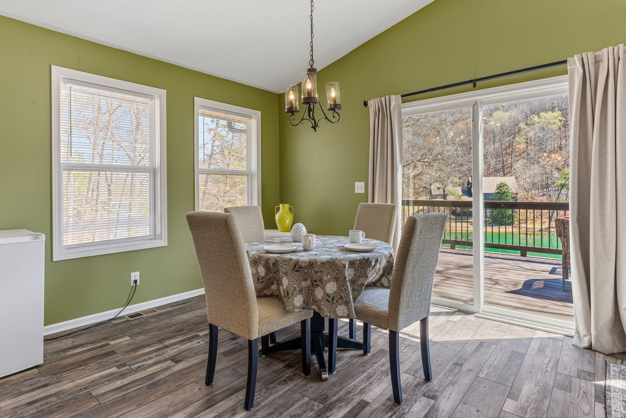 124 Peninsula Road Madisonville TN 37354