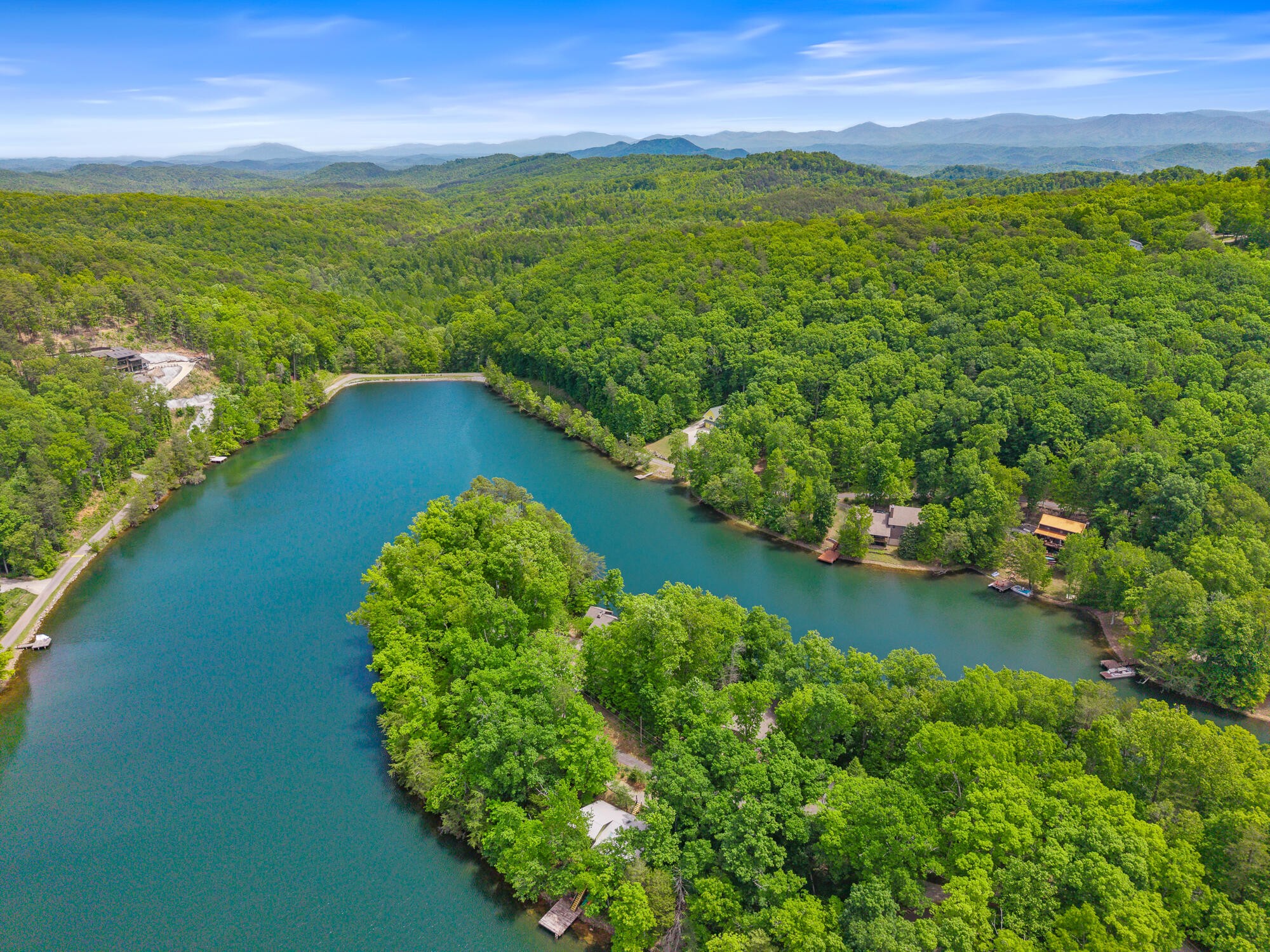 124 Peninsula Road Madisonville TN 37354