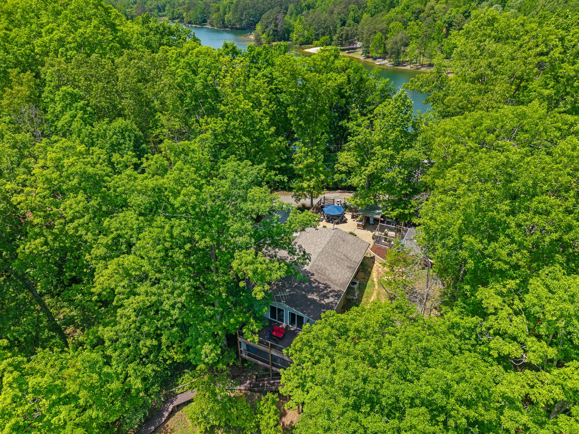 124 Peninsula Road Madisonville TN 37354