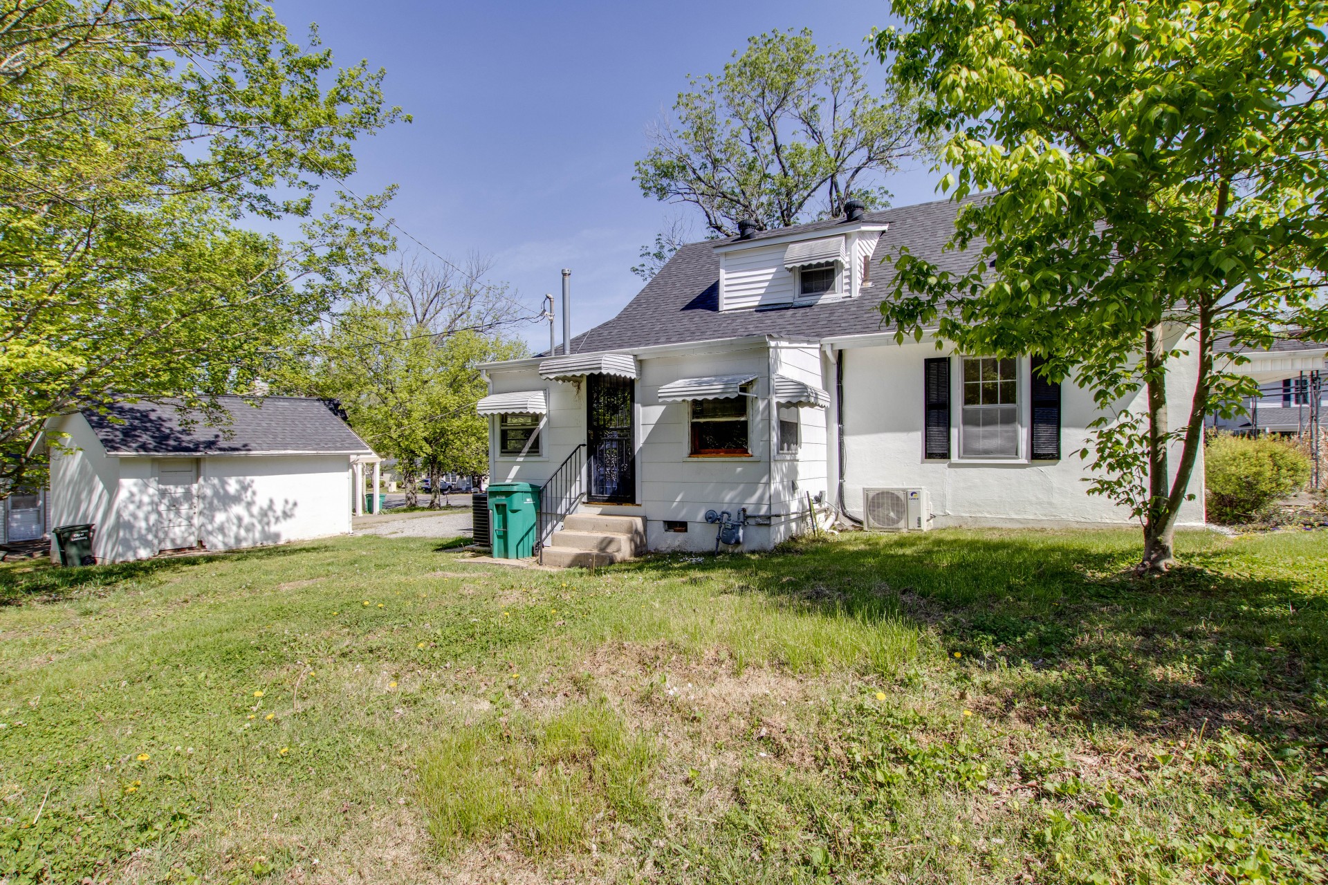1039 W Commerce Street Lewisburg TN 37091