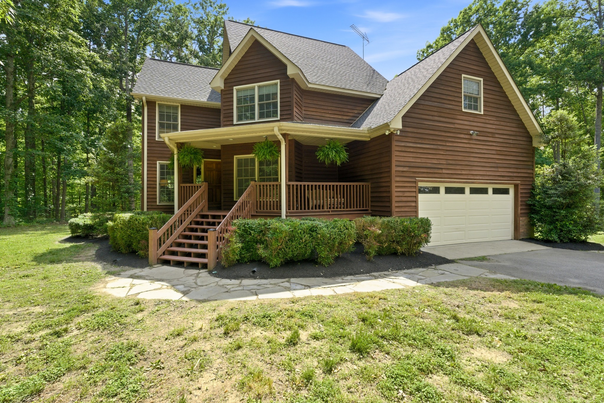 957 Ford Road White Bluff TN 37187