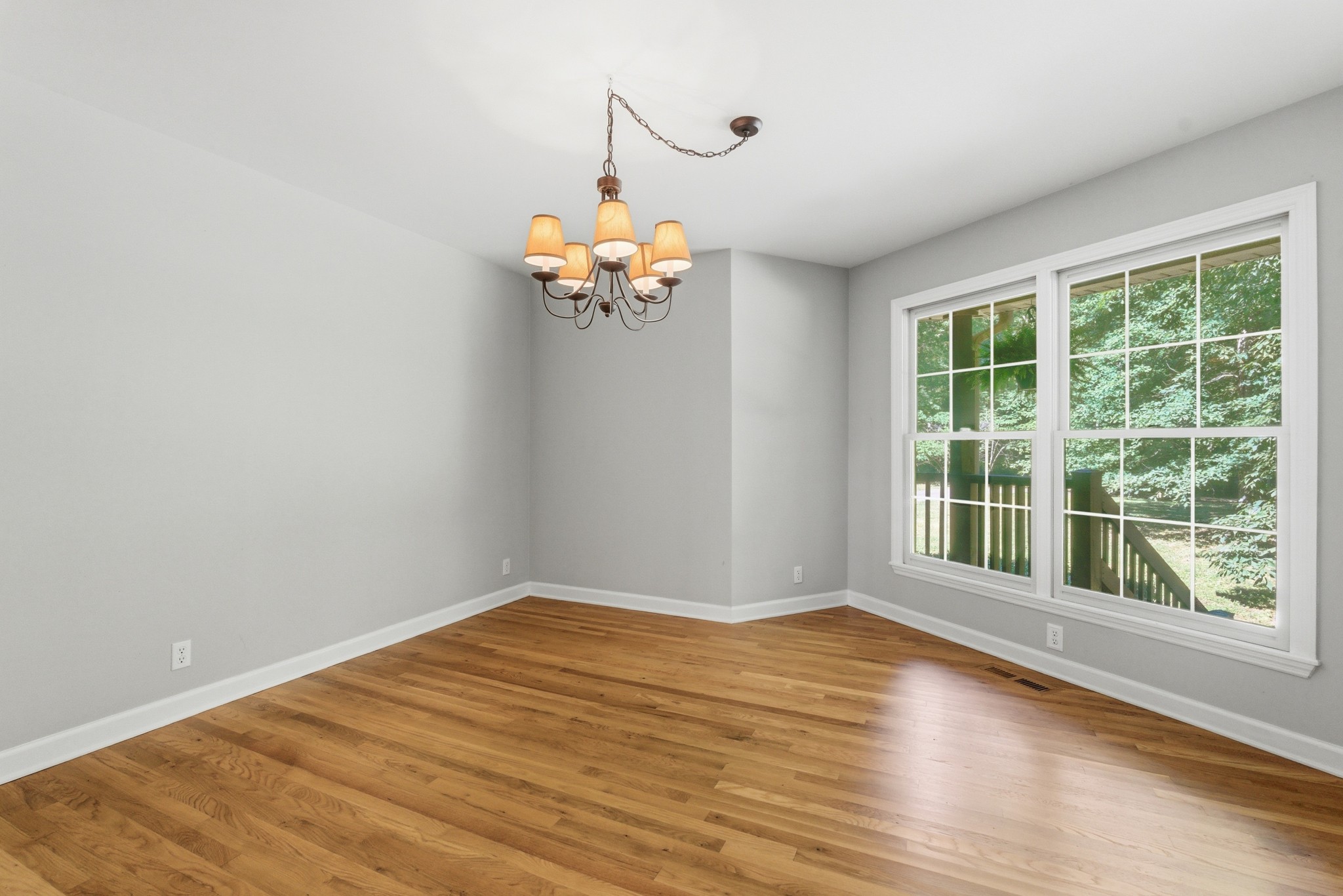 957 Ford Road White Bluff TN 37187