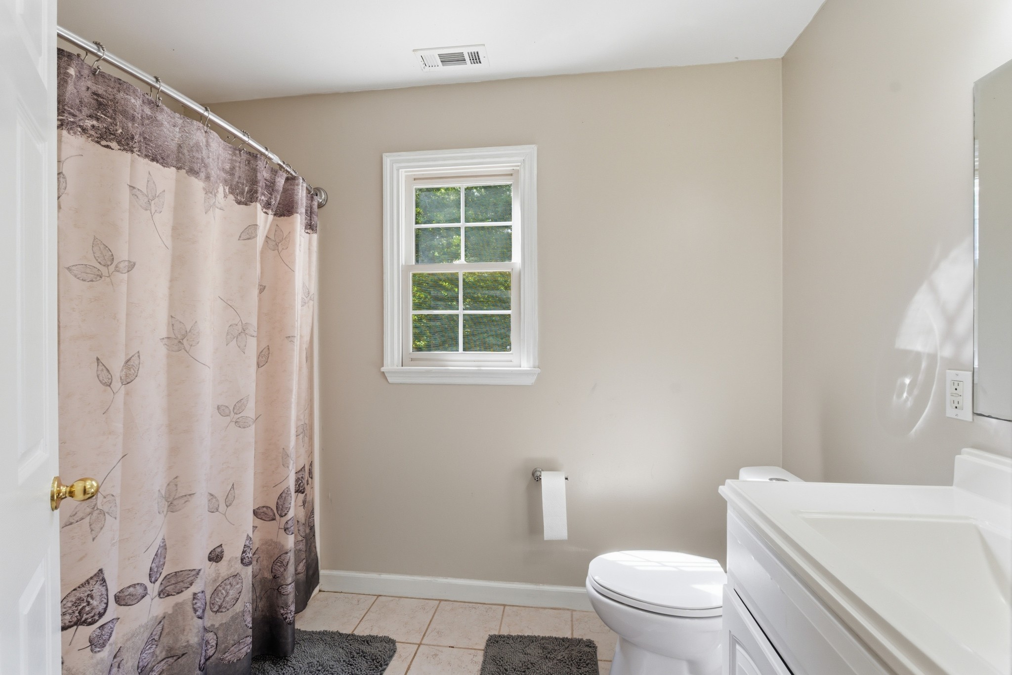 957 Ford Road White Bluff TN 37187