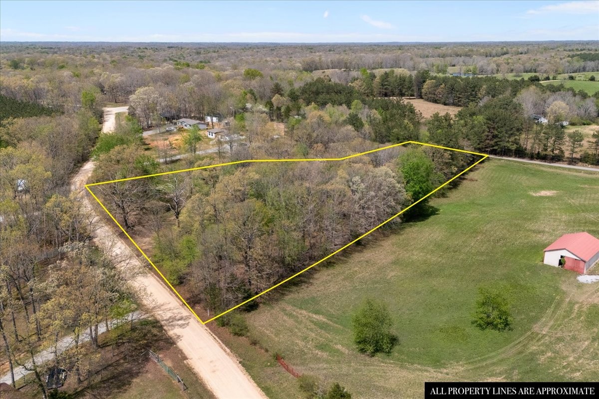 1837 Humphreys Co Line Road Dickson TN 37055